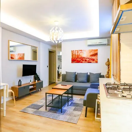 Center 5 Mins To Marmaray Uskudar Shore Apartamento